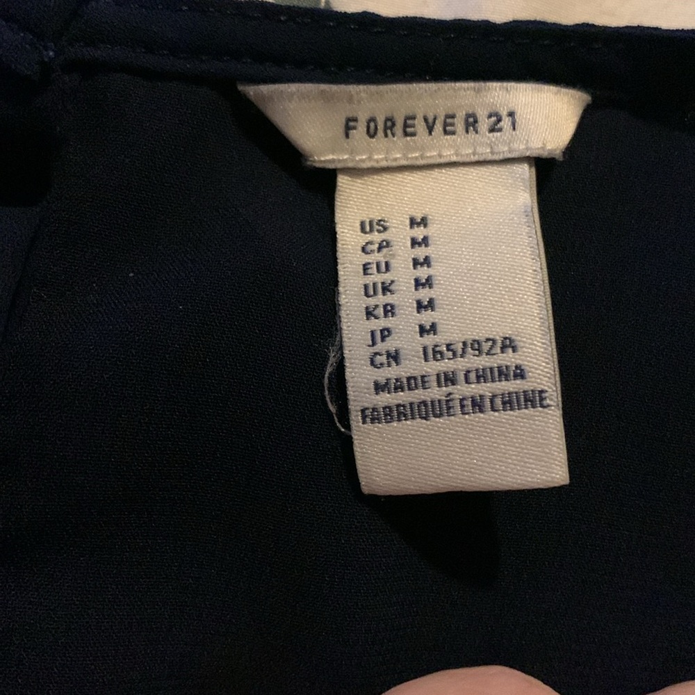 Forever 21 Med. navy blue cinched waist flutter cap sleeve lace neckline dress - Picture 6 of 7